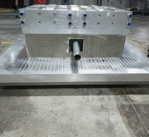 自動化設備（壓空模）